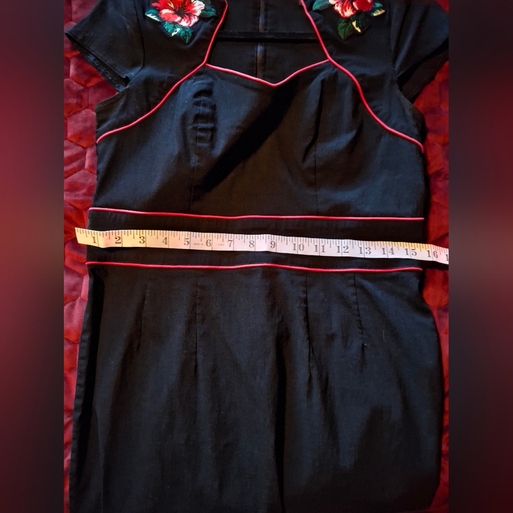 Hell Bunny Black Mini Dress with Red Floral Accents XL - Picture 3 of 6